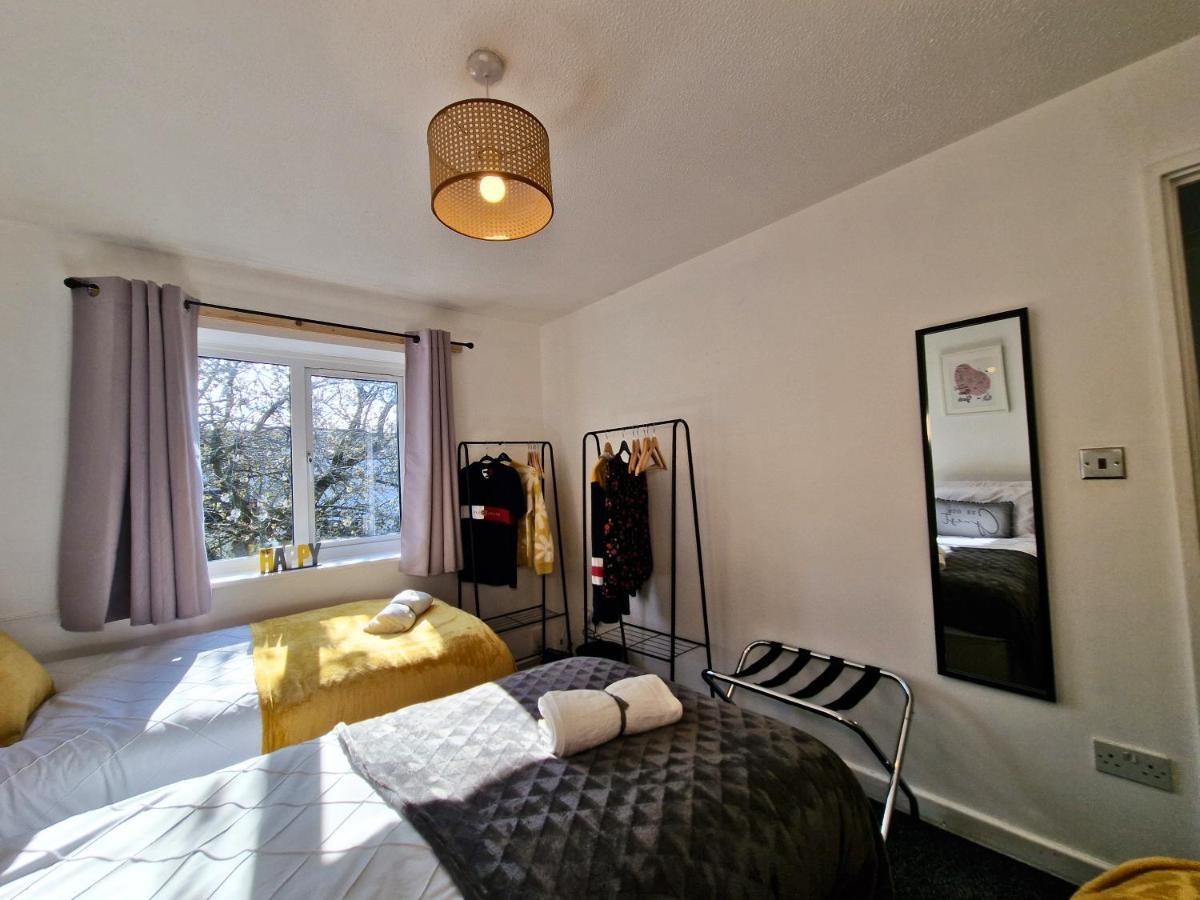 Spacious Comfort: NEC-Adjacent Home with Fast Wi-Fi Marston Green Exterior photo